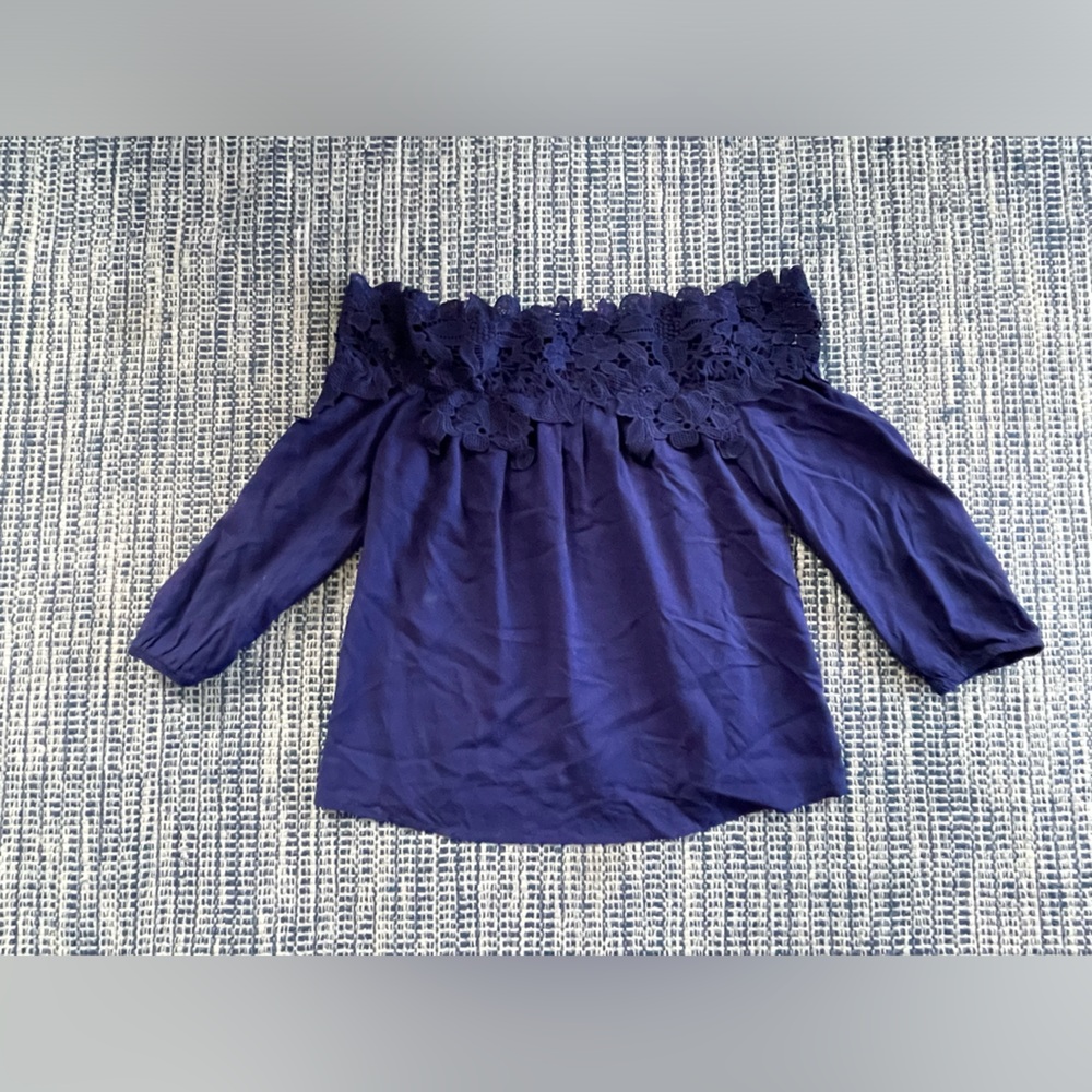 Women's Off-Shoulder Lace Detail Top